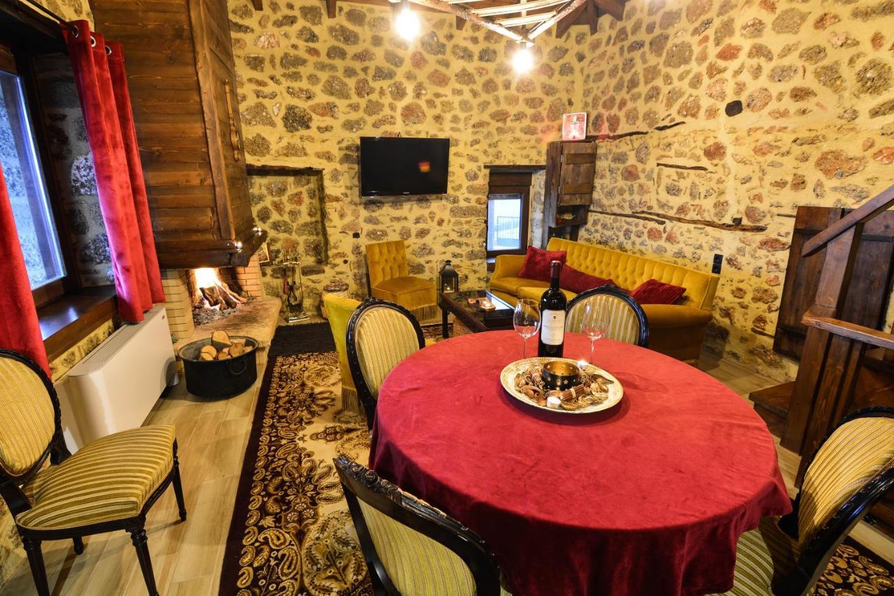 νικόλ * Ano Trikala