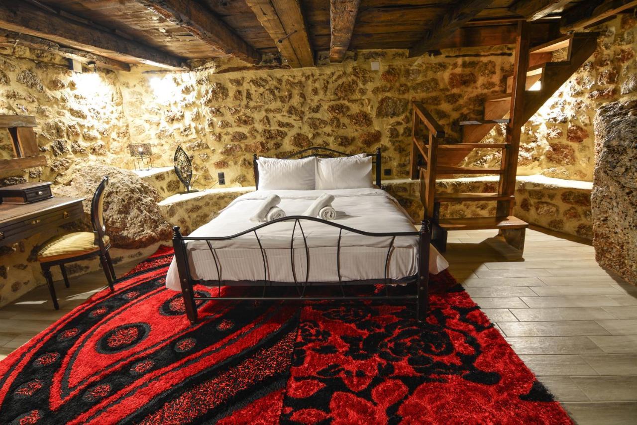 νικόλ Villa *